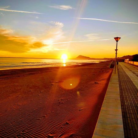 Hello Piles Beach Javier Esterno foto